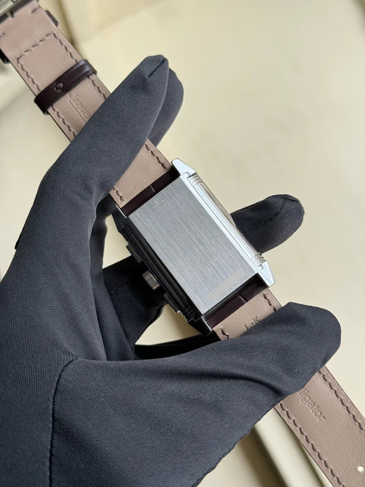 Jaeger-LeCoultre Reverso Grande Date GMT